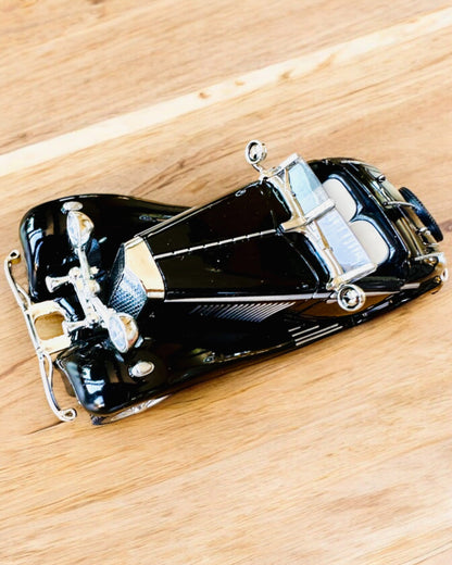 Miniatuurmodel van klassieke retroauto's - mogelijkheid tot personalisatie voor een cadeau met gravure, 3 varianten om uit te kiezen