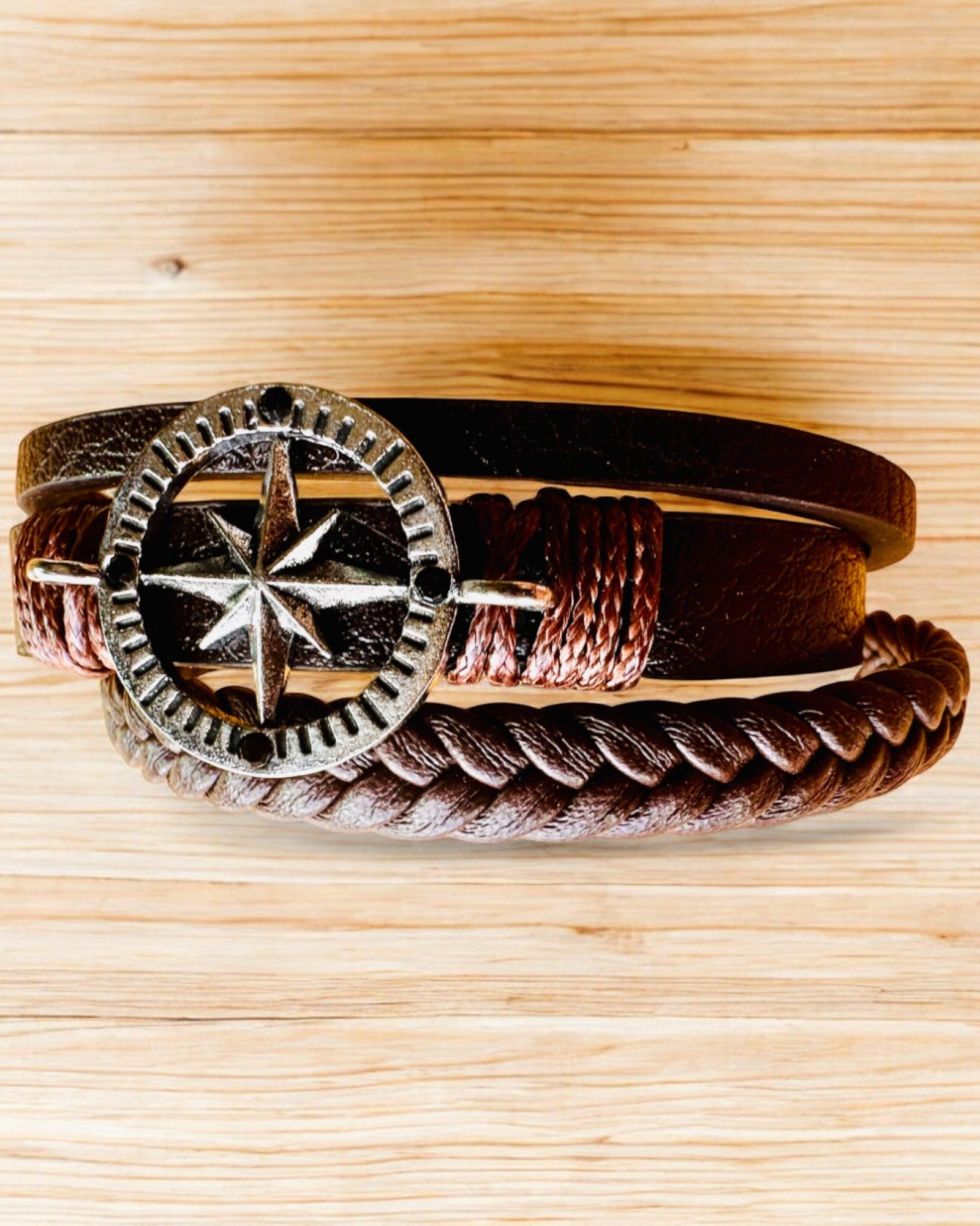 Armband "Compass Adventure" - mogelijkheid tot personalisatie met gravure als cadeau, 2 kleurvarianten om uit te kiezen