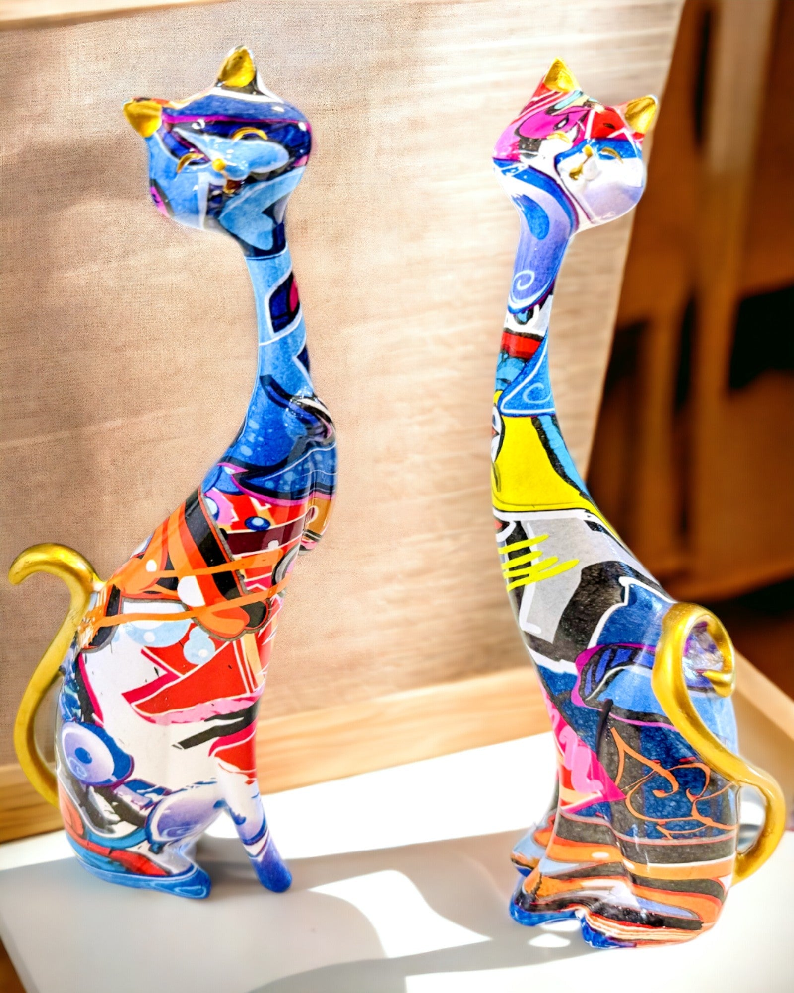 Abstracte Katfiguren "ArtCats", Handgeschilderd, Hars – 25 cm, 2 st.