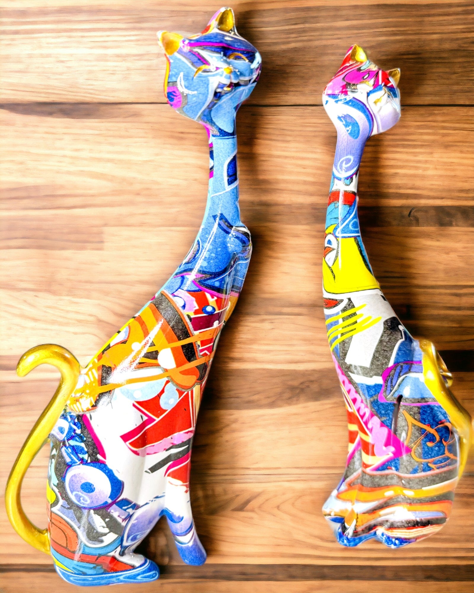 Abstracte Katfiguren "ArtCats", Handgeschilderd, Hars – 25 cm, 2 st.