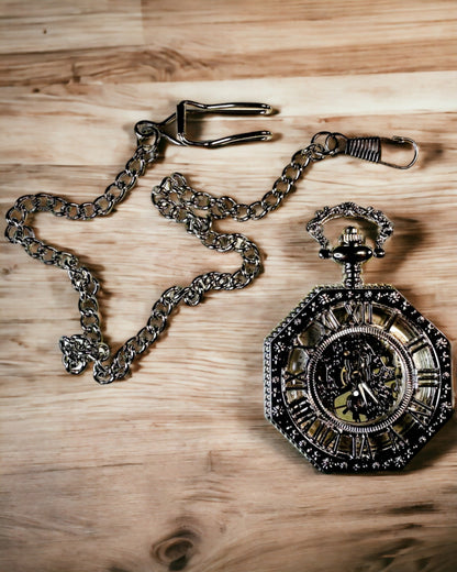 Klassieke zilveren Achtzijdige Mechanische Zakhorloge met Geperforeerde Wijzerplaat in Steampunkstijl