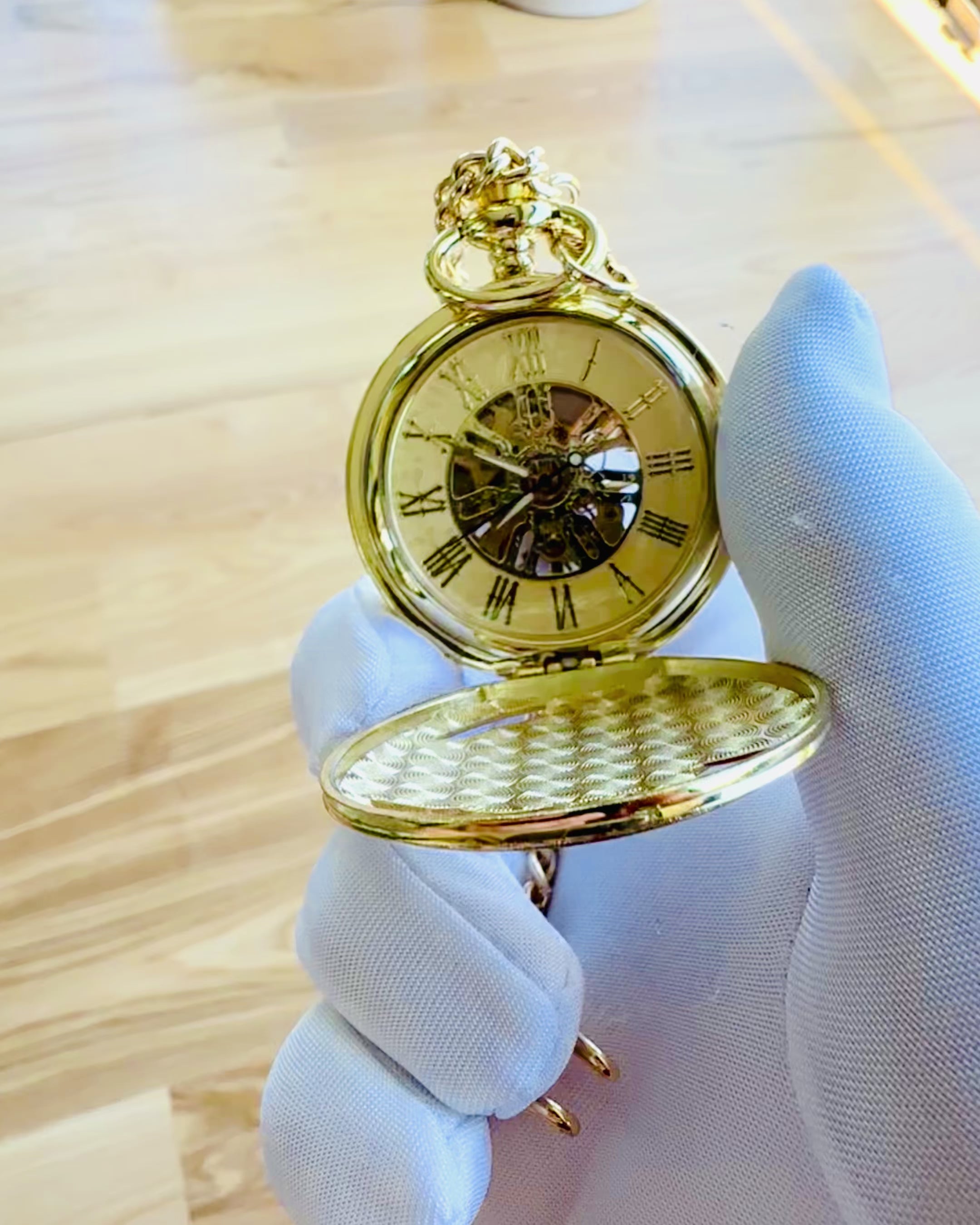 Zakhorloge "Imperial Train", mogelijkheid tot personalisatie met gravure, gouden kleur