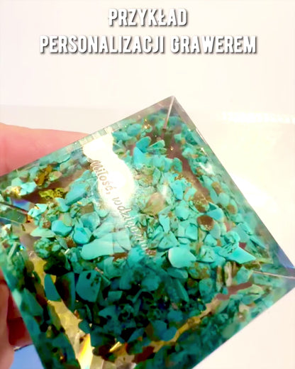 Energetische orgoniet piramide "Zenith" van Lapis Lazuli, ideaal als cadeau